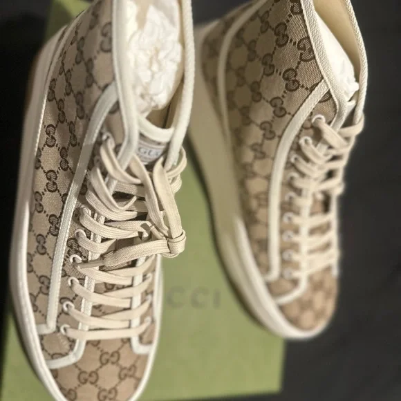 Authentic NWT Gucci Brown Patterned High-Tops with White Accents - Picture 3 of 7